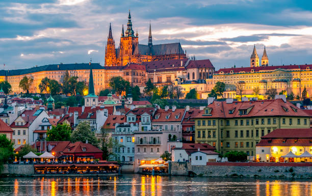Panorama di Praga con il Castello e la Moldava
